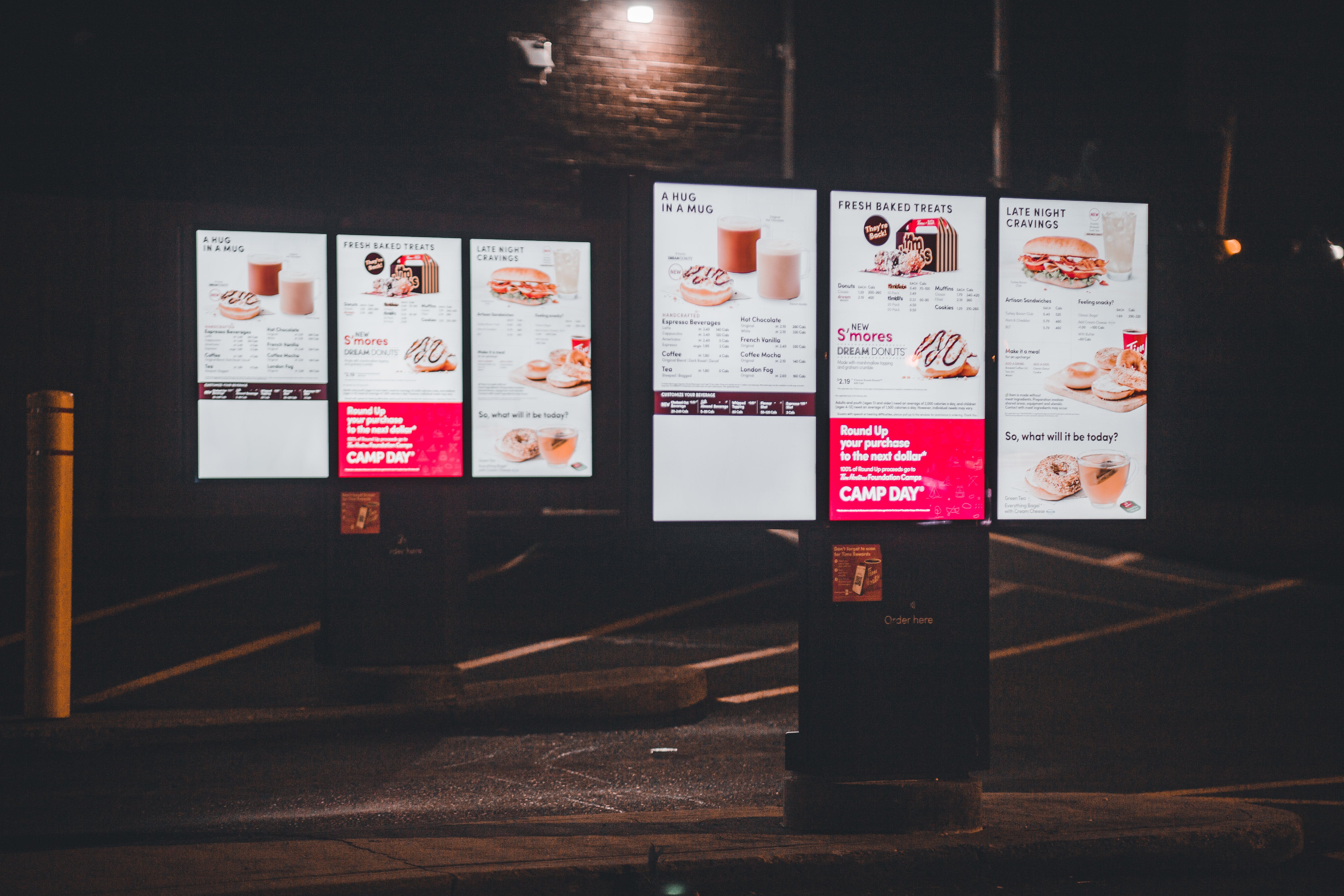 Example digital signage solution
